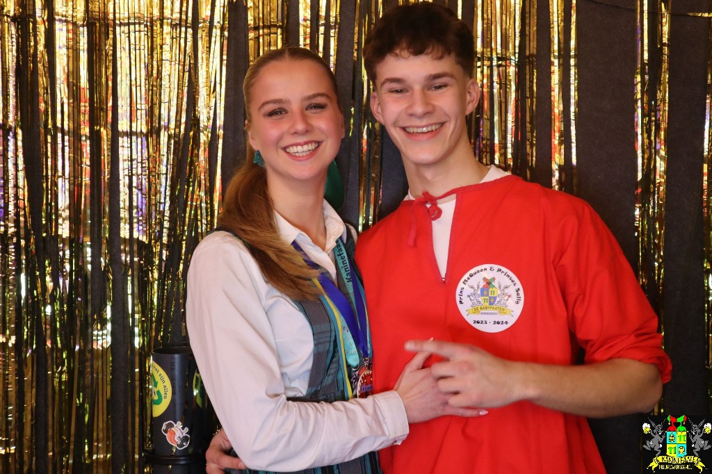 ../Images/Jeugd Opwarmbal Photobooth 097.jpg